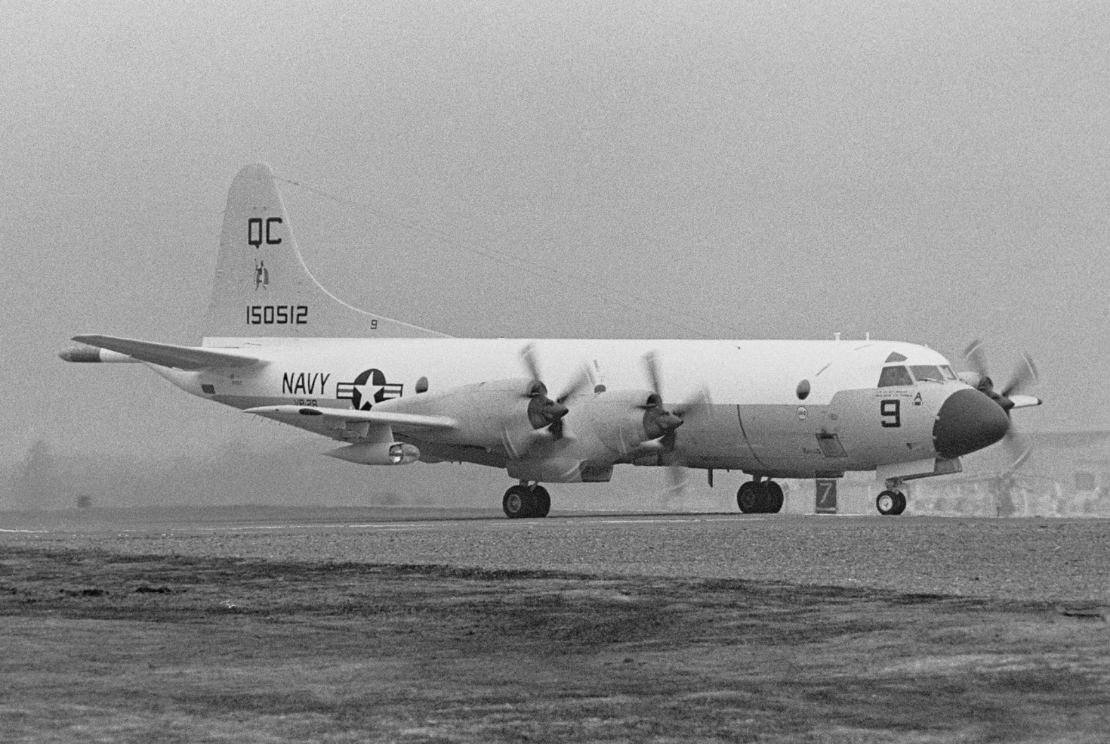 VP-28_P-3A_17Feb1969
